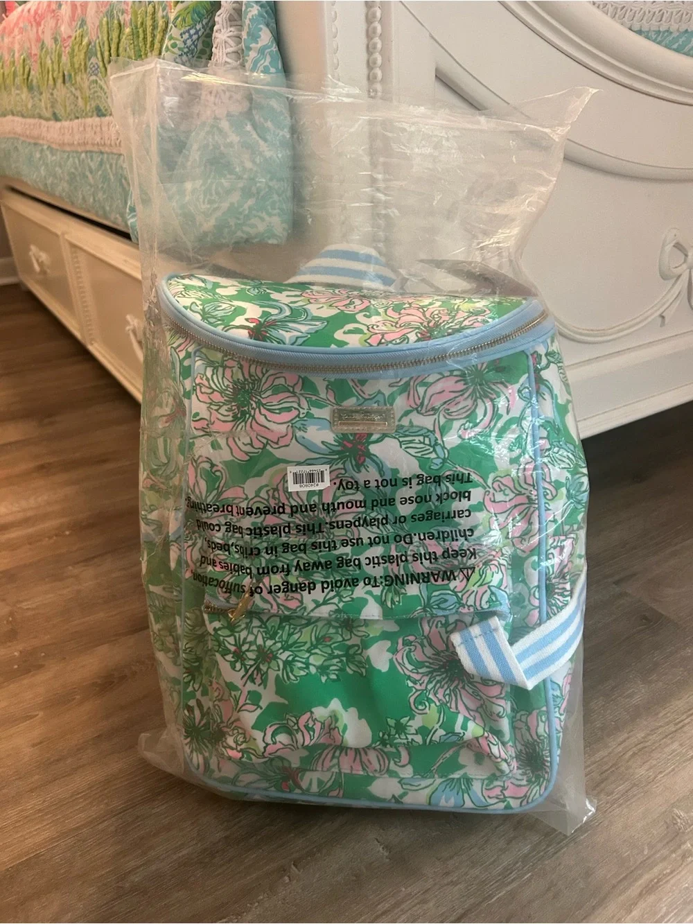 NWT, Lilly Pulitzer Backpack Cooler, Spearmint Blossom Views